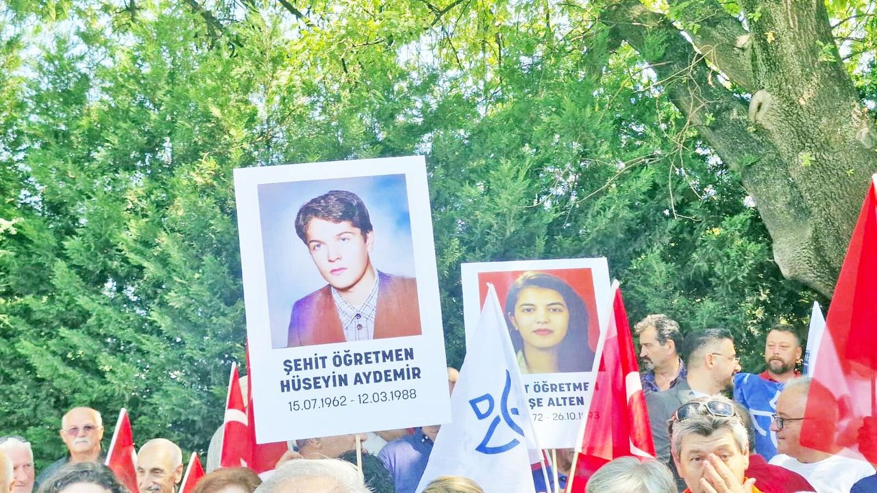 Şehit Öğretmen